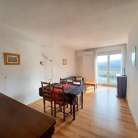 Résidence Le Catalogne, F2 Spacieux, Balcon Vue Rivière